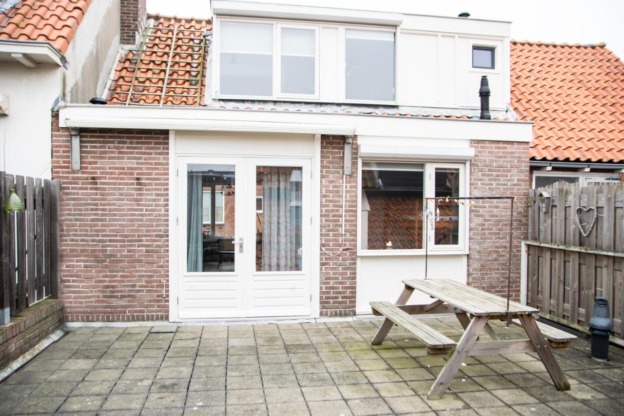 Huisje De Strandjutter Katwijk aan Zee ภายนอก รูปภาพ